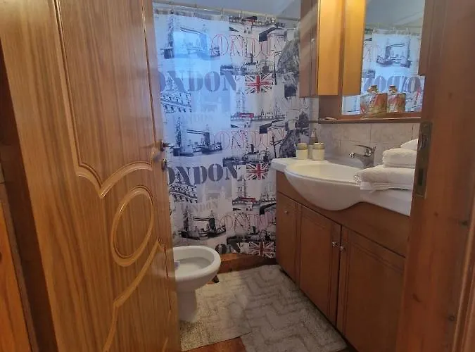 The Mulberry Kórfos